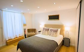 Alfama Steps Studio